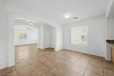 6921 Graceful Cloud Avenue Dining Area