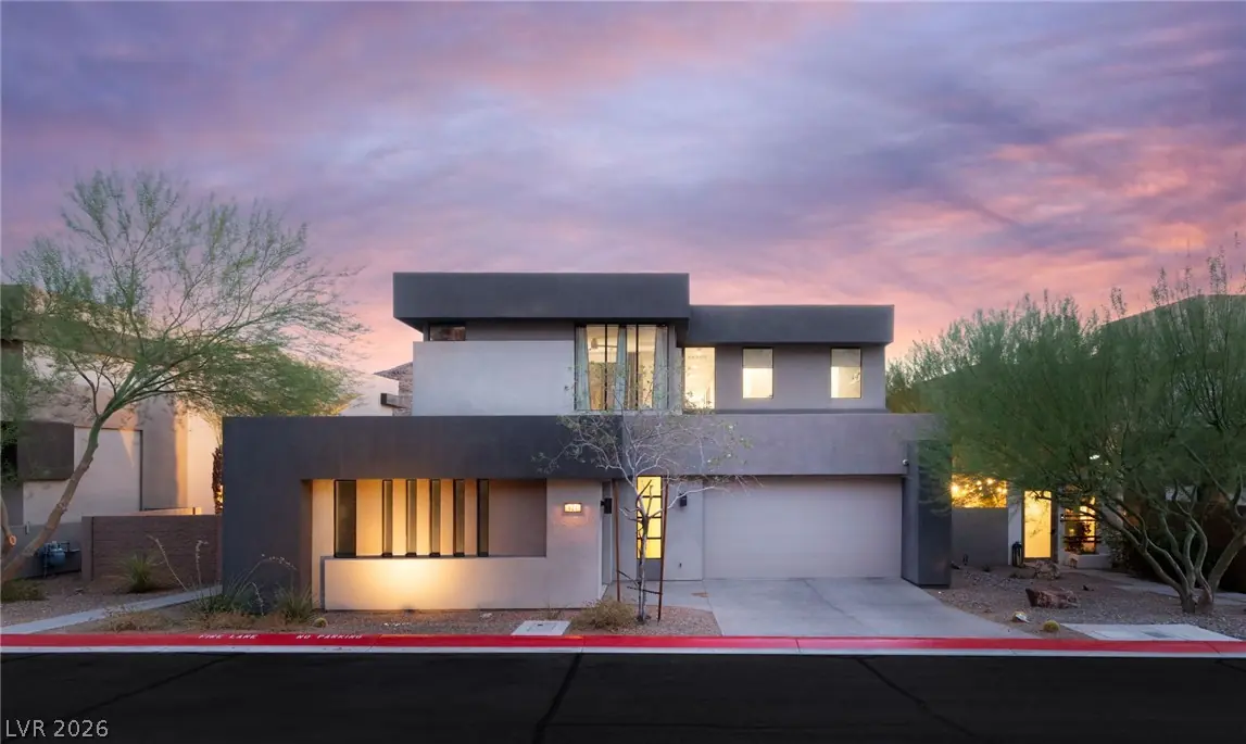921 Vegas View Drive