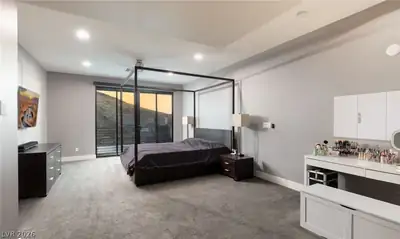 921 Vegas View Drive Primary Bedroom