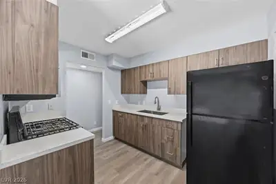 500 North 21st Street Kitchen