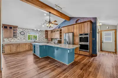 1660 West Duck Street, Pahrump, NV 89060 Kitchen