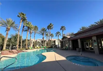 8000 West Badura Avenue 1045 Pool