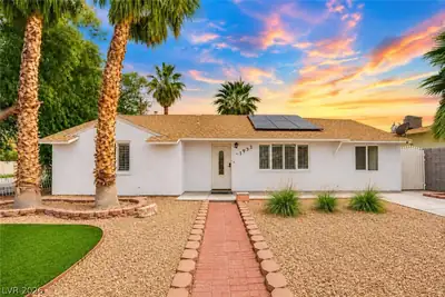 1932 Hassett Avenue Las Vegas, NV 89104