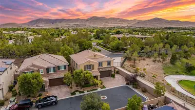 3939 Catlyn Woods Avenue Aerial View