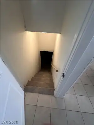 5181 North Tioga Way Stairs