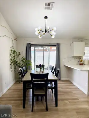 2432 Rocky Brook Street Dining Area