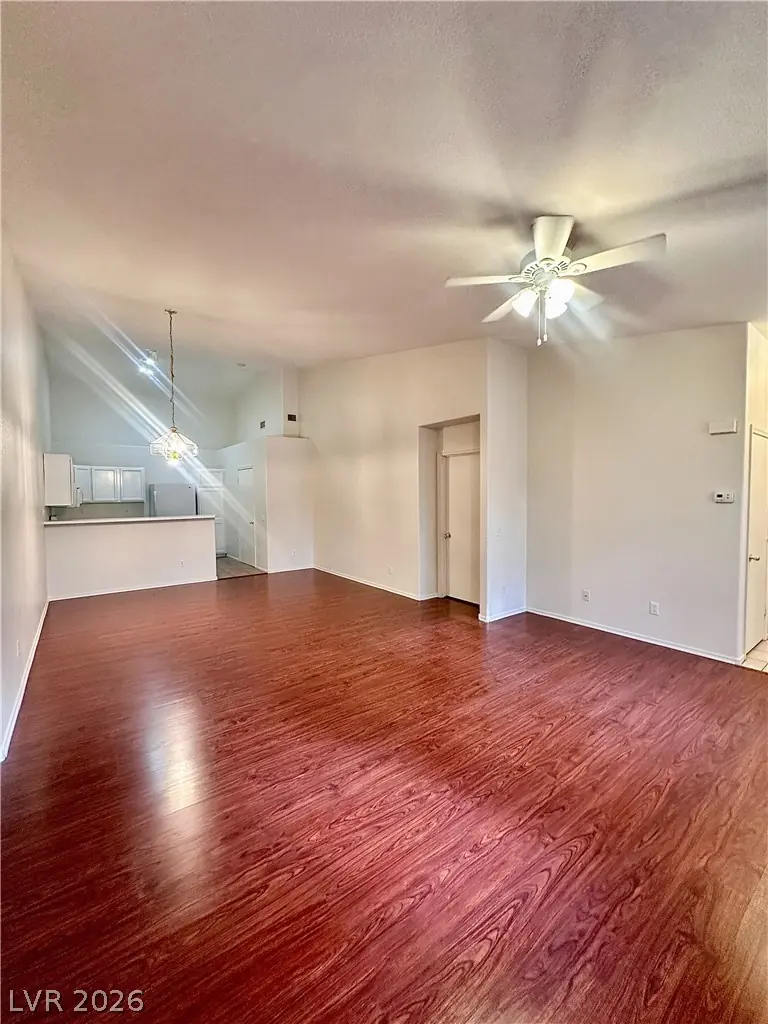 2053 Turquoise Ridge Street 202