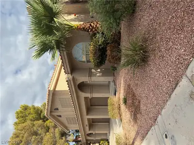 2836 Lone Cliff Drive Front of Structure