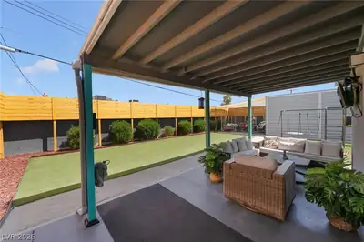 4646 Dennis Way Patio