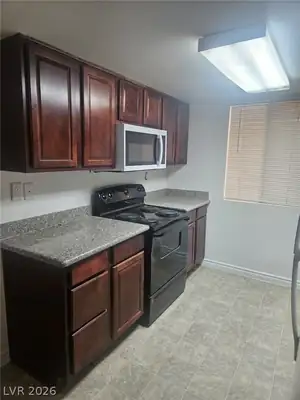 5060 Indian River Drive 377 Kitchen