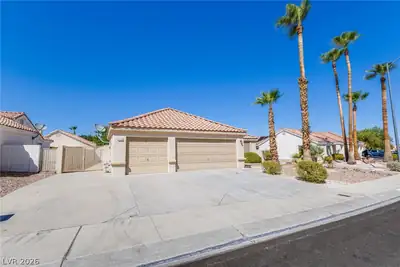 7812 Wedlock Lane, Las Vegas, NV 89129 Front of Structure