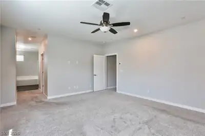 3229 Vittoria Avenue Primary Bedroom