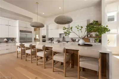 10936 Rossa Peak Avenue Kitchen