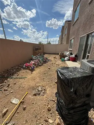 4349 Harristown Drive, Las Vegas, NV 89115 Yard