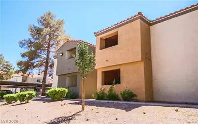 3151 SOARING GULLS Drive 2186 Front of Structure