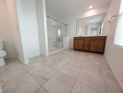 10282 Massachusetts Lane Primary Bathroom