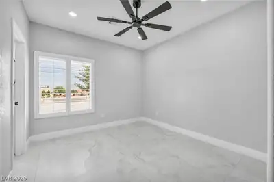 9501 Villa Ridge Drive Bedroom