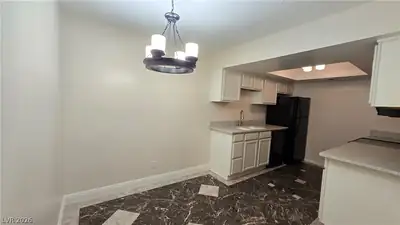 5262 Osman Court 48 Dining Area