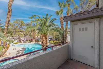 4955 Lindell Road 218 Balcony