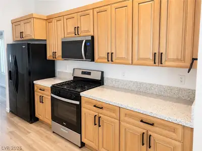 4620 Richins Lane Kitchen