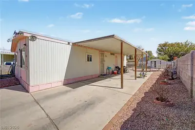 3802 Pecan Lane Patio