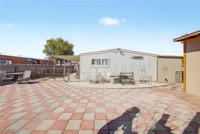 3802 Pecan Lane Yard