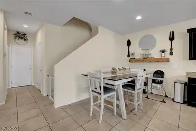 3924 Juanita May Avenue Dining Area