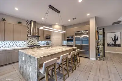12139 Castilla Rain Avenue Kitchen