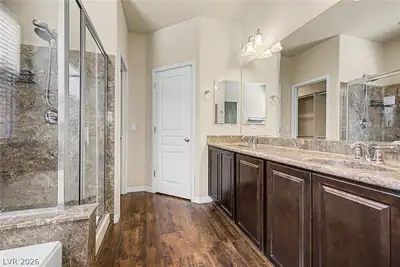 7028 Amapa Road, Las Vegas, NV 89178 Primary Bathroom