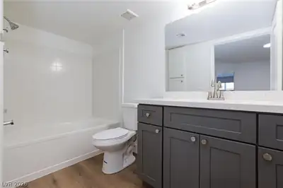 5055 West Hacienda Avenue 1021 Primary Bathroom