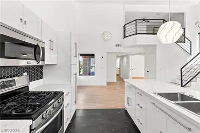 532 Crony Avenue, Henderson, NV 89011 Kitchen