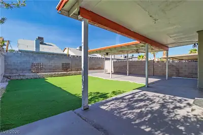 532 Crony Avenue, Henderson, NV 89011 Yard