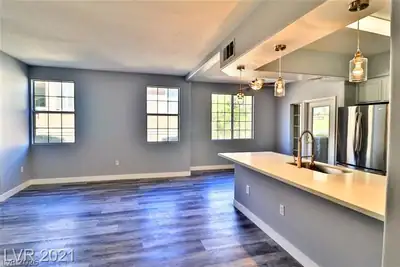 9901 Trailwood Drive 1104 Living Room