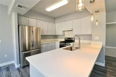 9901 Trailwood Drive 1104 Kitchen