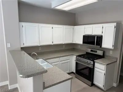 6444 Hillside Brook Avenue Kitchen