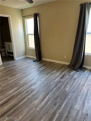 9057 Intriguing Avenue Primary Bedroom