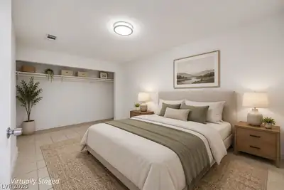 716 North 11th Street Bedroom