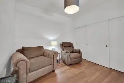 2000 Quarry Ridge Street 104 Bedroom