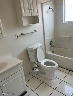2710 Eldora Circle D Bathroom