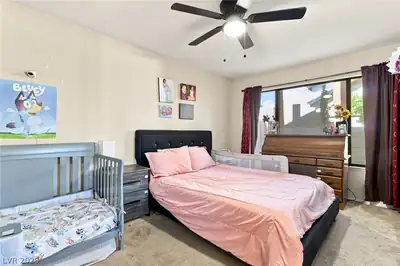 1907 East Viking Road Bedroom