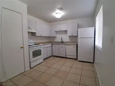 1333 Kari Lee Court A Kitchen