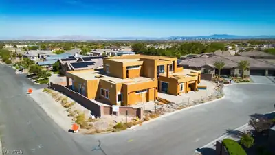 9855 Bright Angel Way Las Vegas, NV 89149