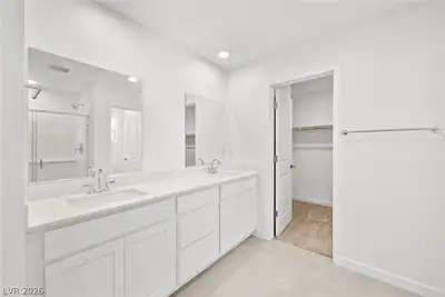 10772 Birch Meadows Avenue, Las Vegas, NV 89166 Primary Bathroom
