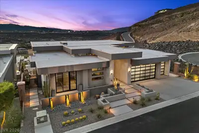 657 Ridgestone Rim Court Front of Structure