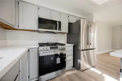 2420 Rice Flower Circle Kitchen