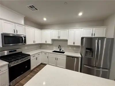 481 Filaree Place 