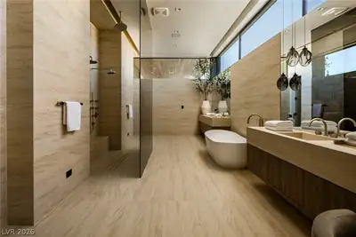 11 Chisel Crest Court Primary Bathroom