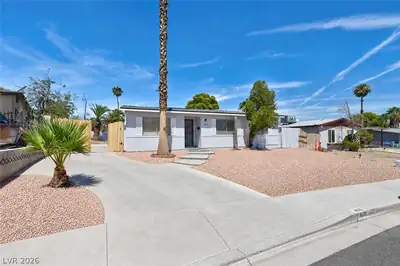 4610 Pioneer Avenue, Las Vegas