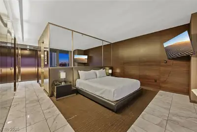 4381 West Flamingo Road 8322 Bedroom