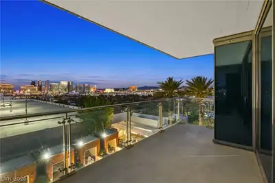 4381 West Flamingo Road 8322, Las Vegas, NV 89103 Balcony